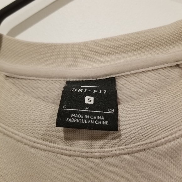 Nike Dri-Fit Crop Sweater - Picture 2 of 5